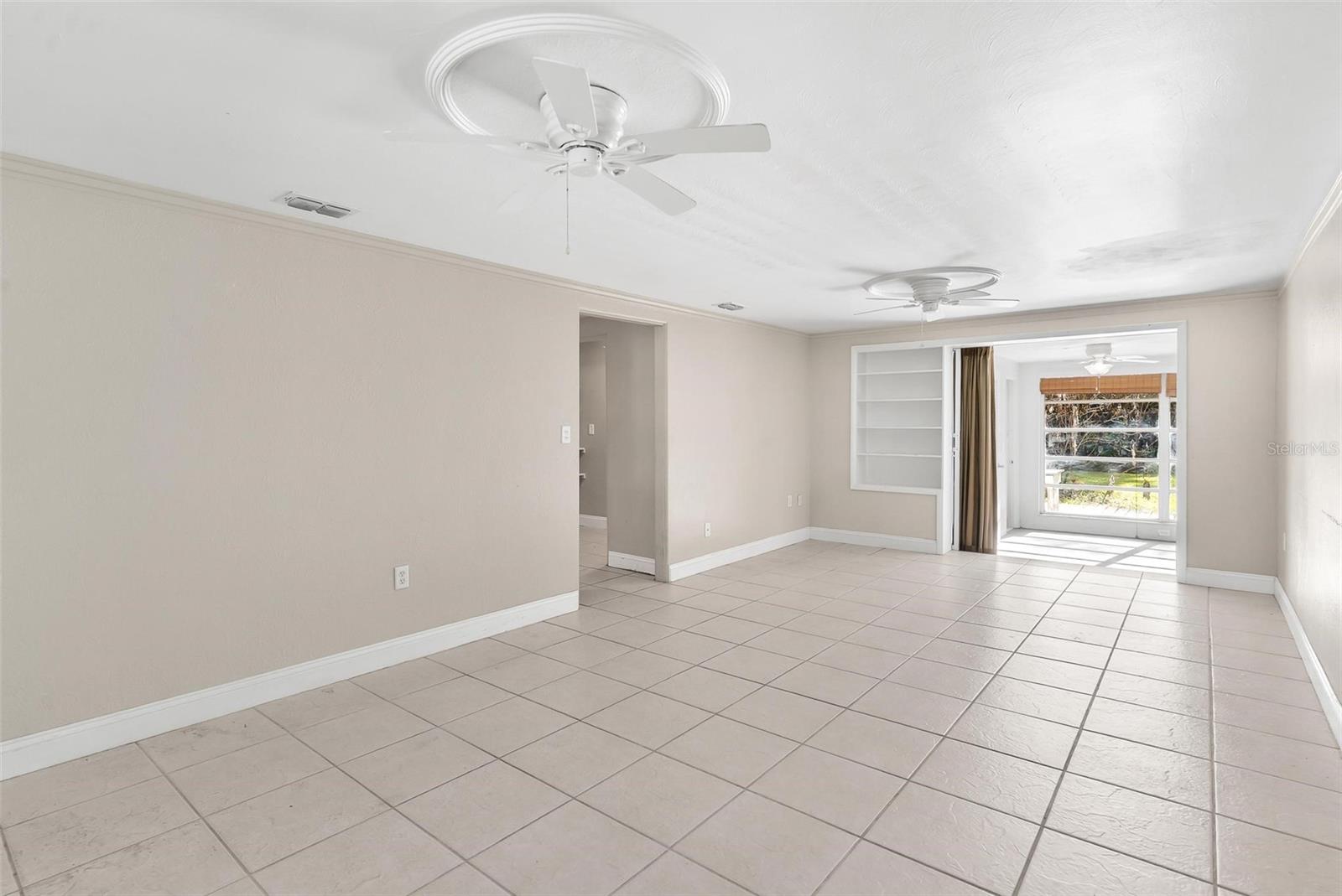 LAKE FOREST - Residential