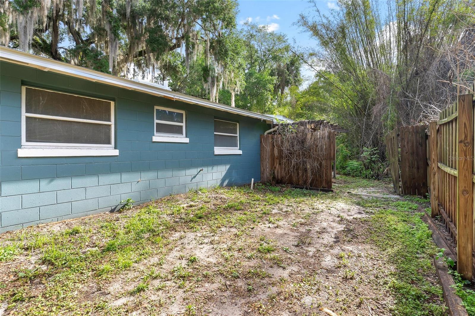 LAKE FOREST - Residential