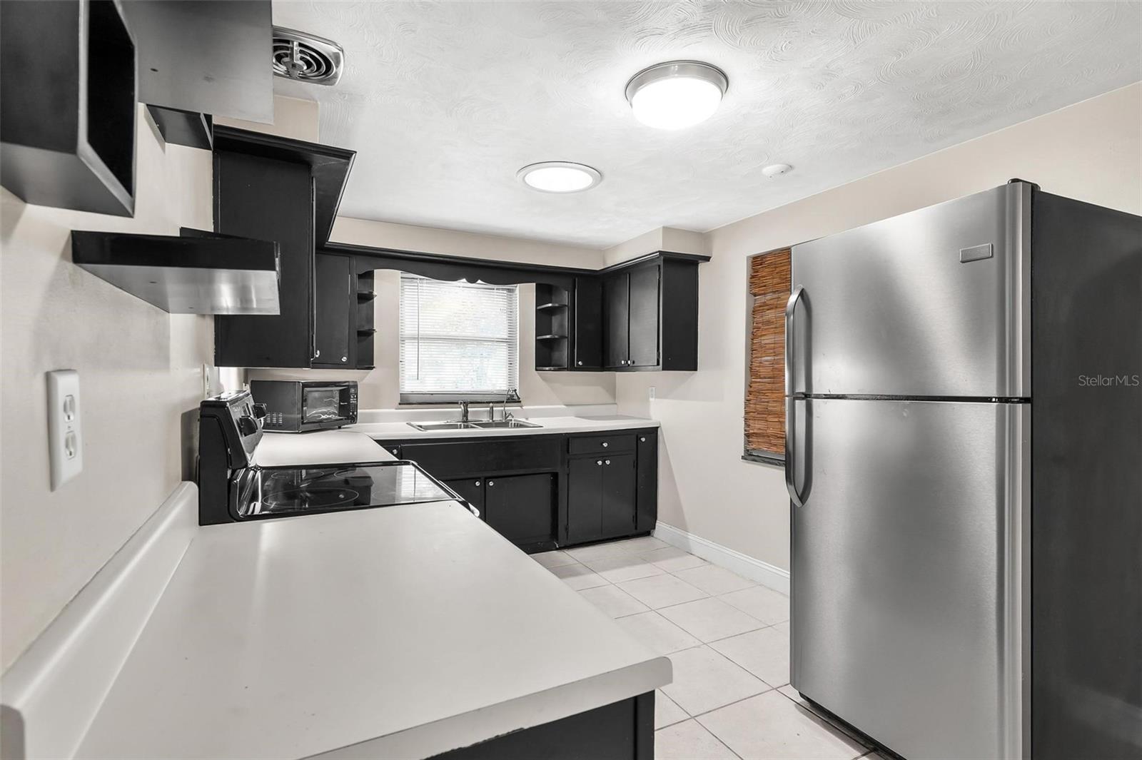 LAKE FOREST - Residential