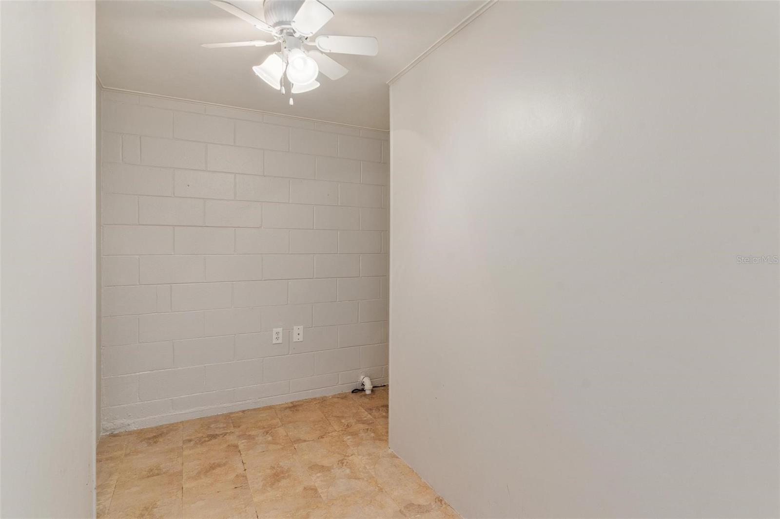 LAKE FOREST - Residential