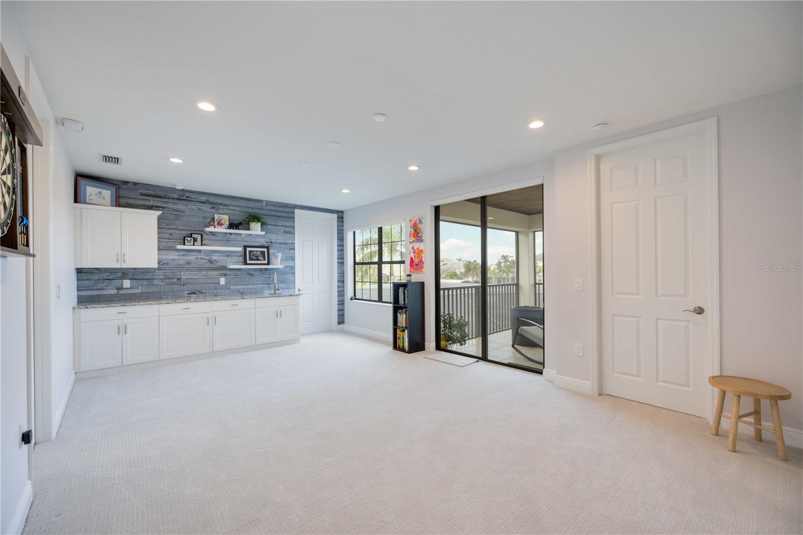 RIVERDALE REV - Residential