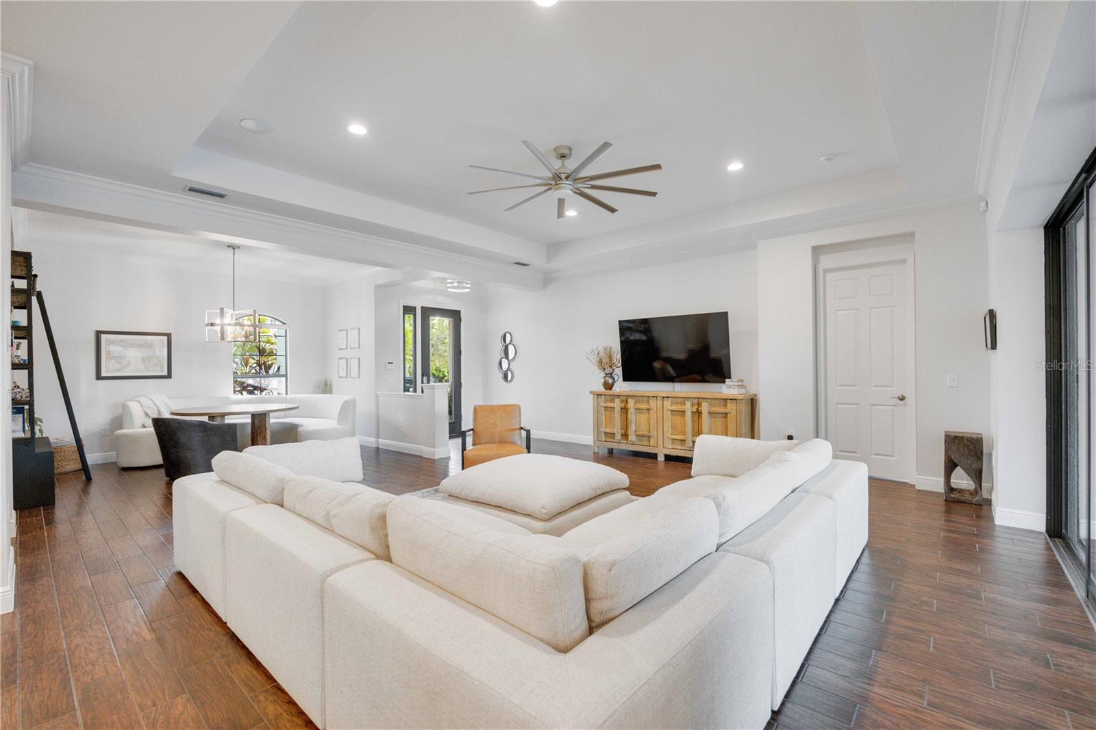 RIVERDALE REV - Residential