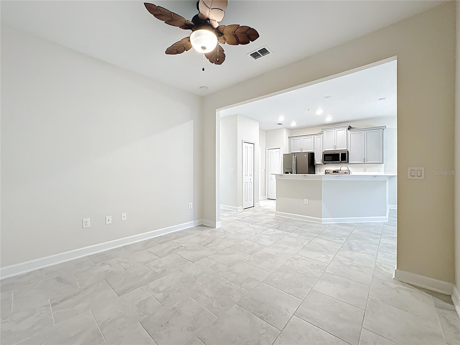 HERITAGE HILLS - Residential