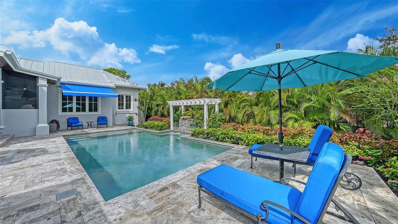 COLLIER WALKER - Residential