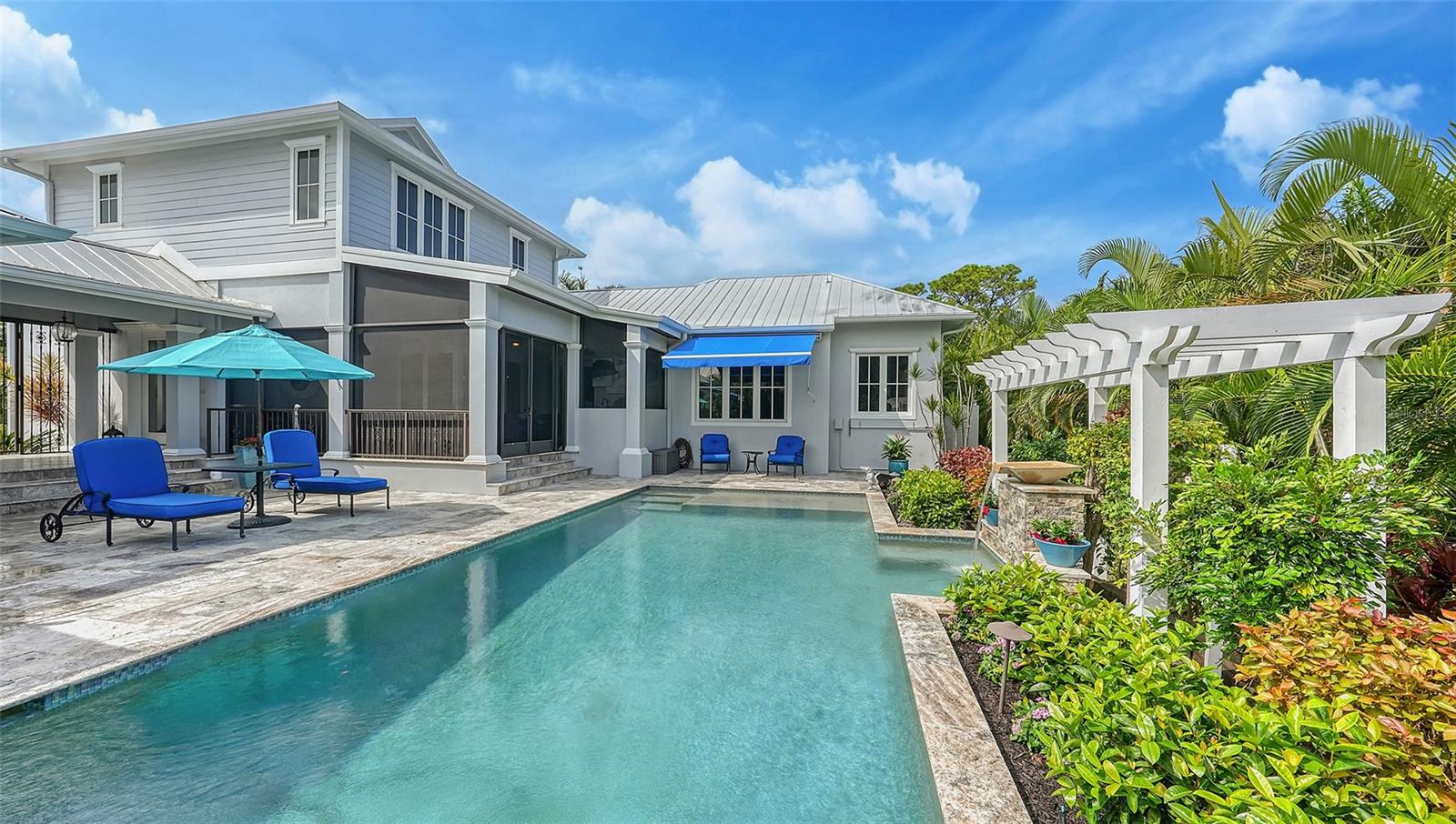 COLLIER WALKER - Residential