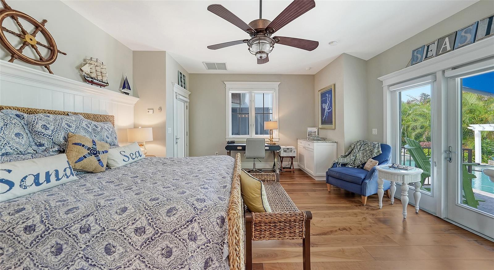 COLLIER WALKER - Residential