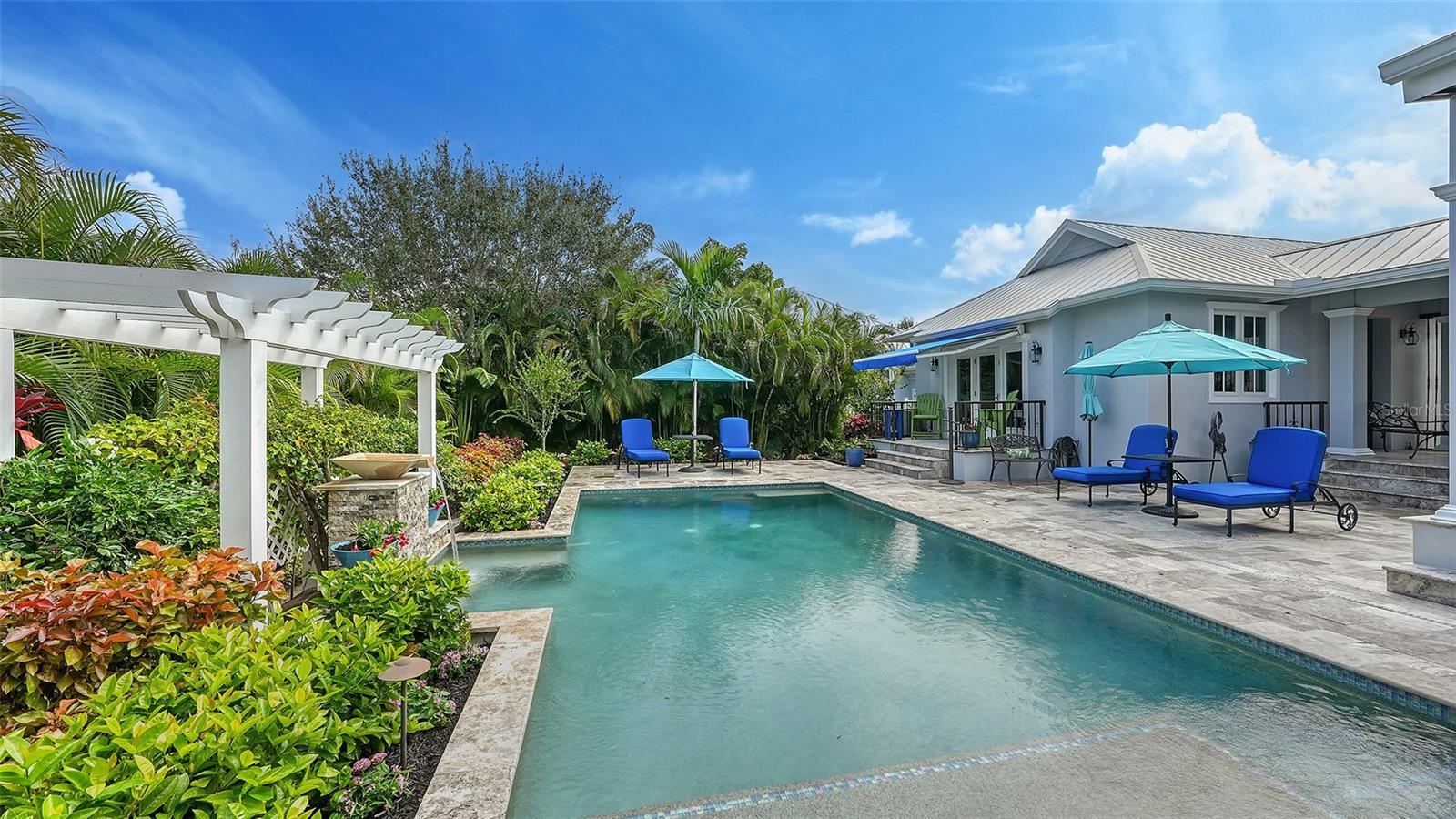 COLLIER WALKER - Residential