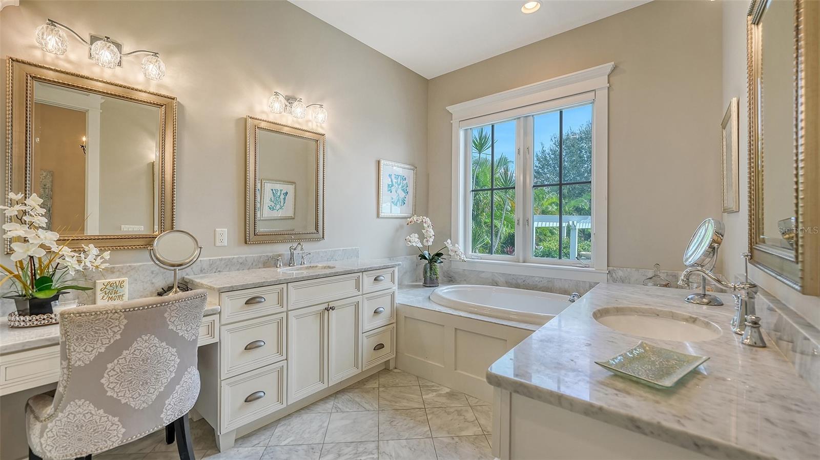 COLLIER WALKER - Residential