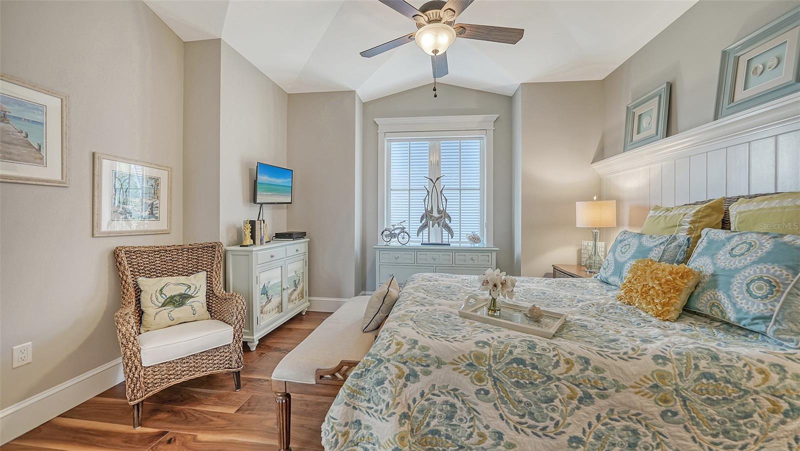 COLLIER WALKER - Residential