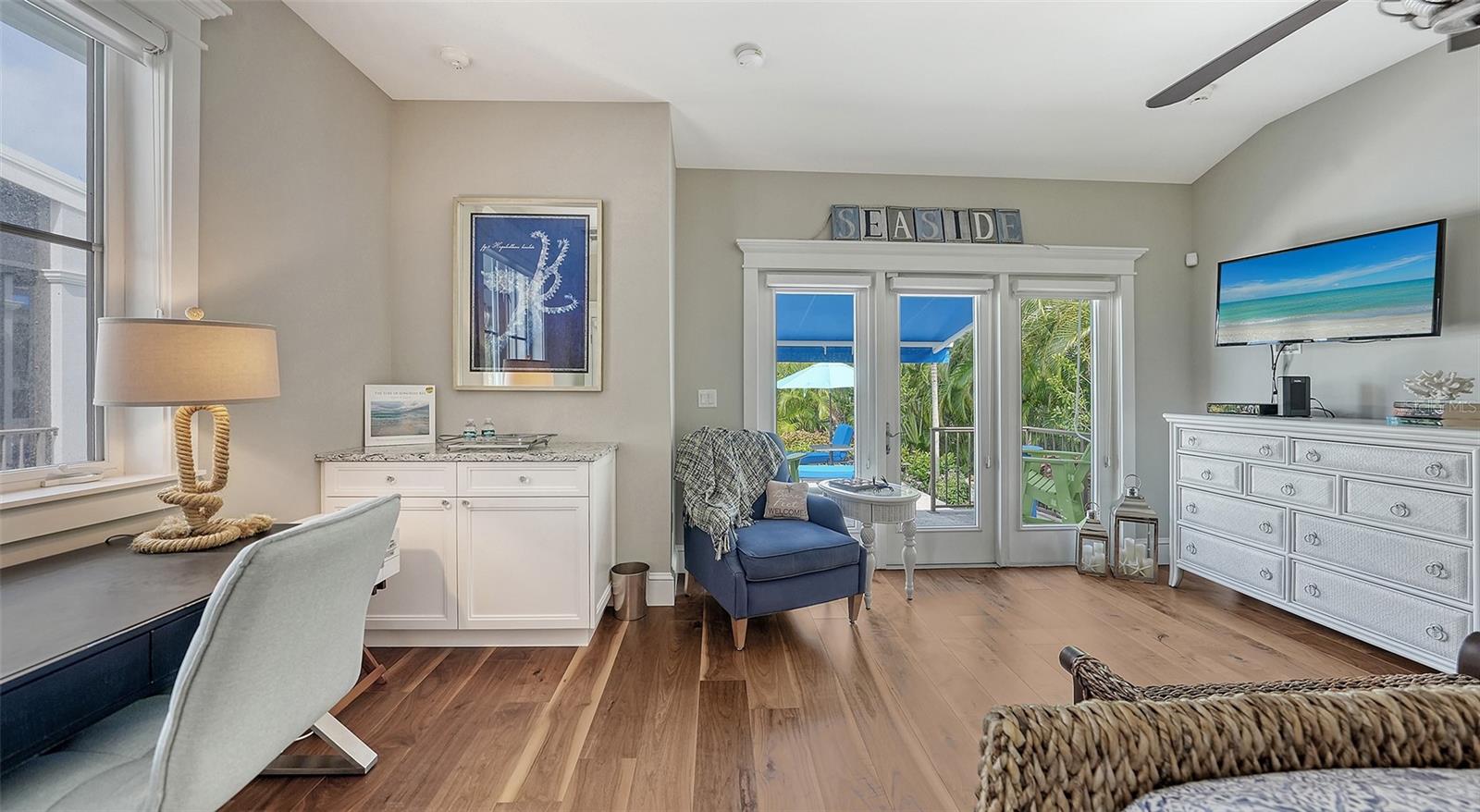 COLLIER WALKER - Residential