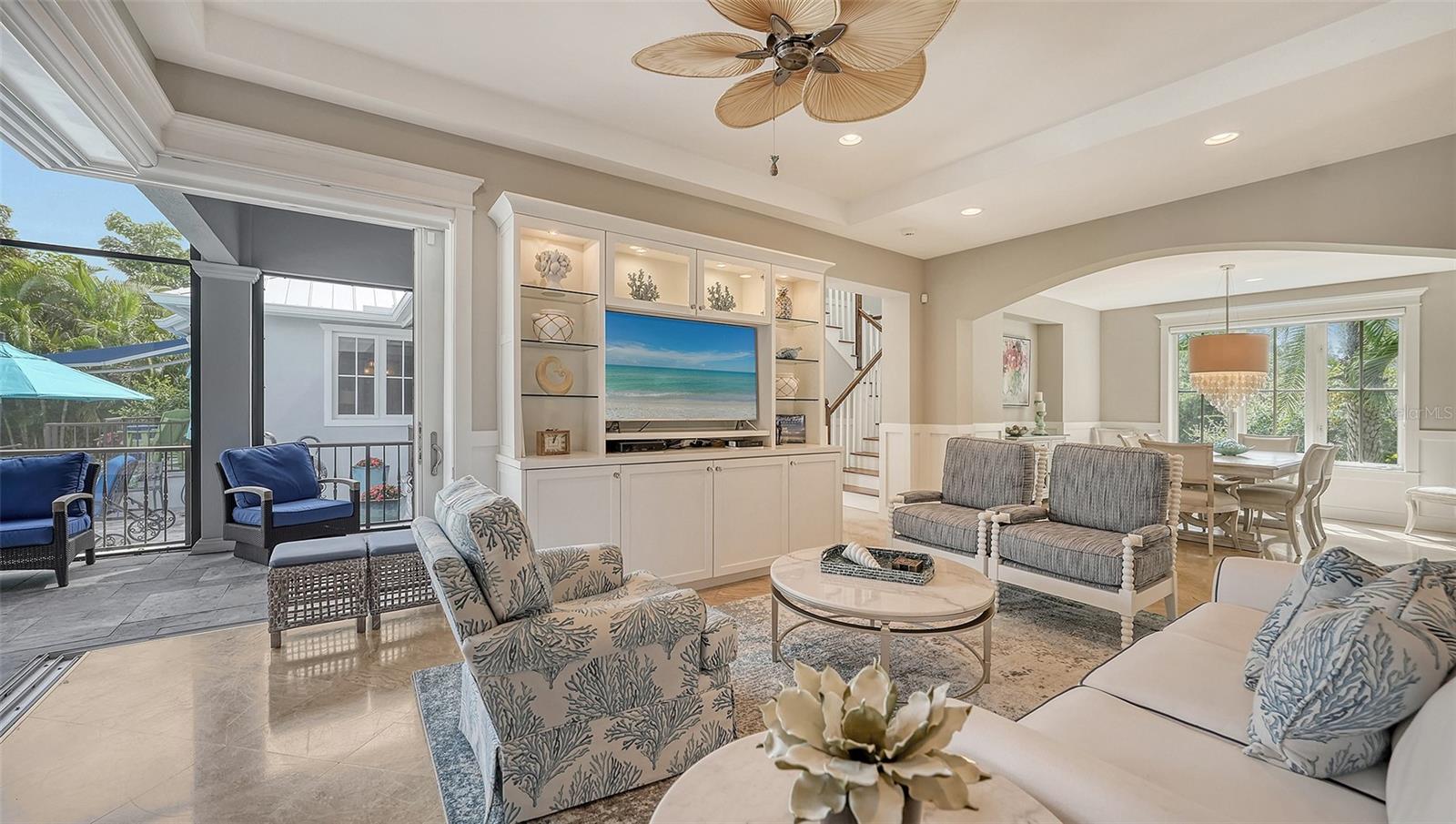 COLLIER WALKER - Residential