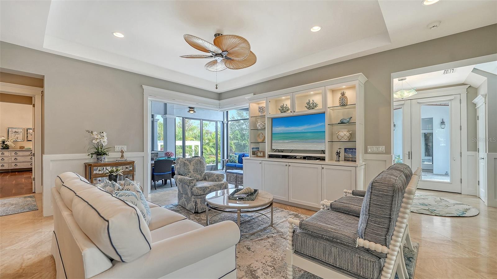 COLLIER WALKER - Residential