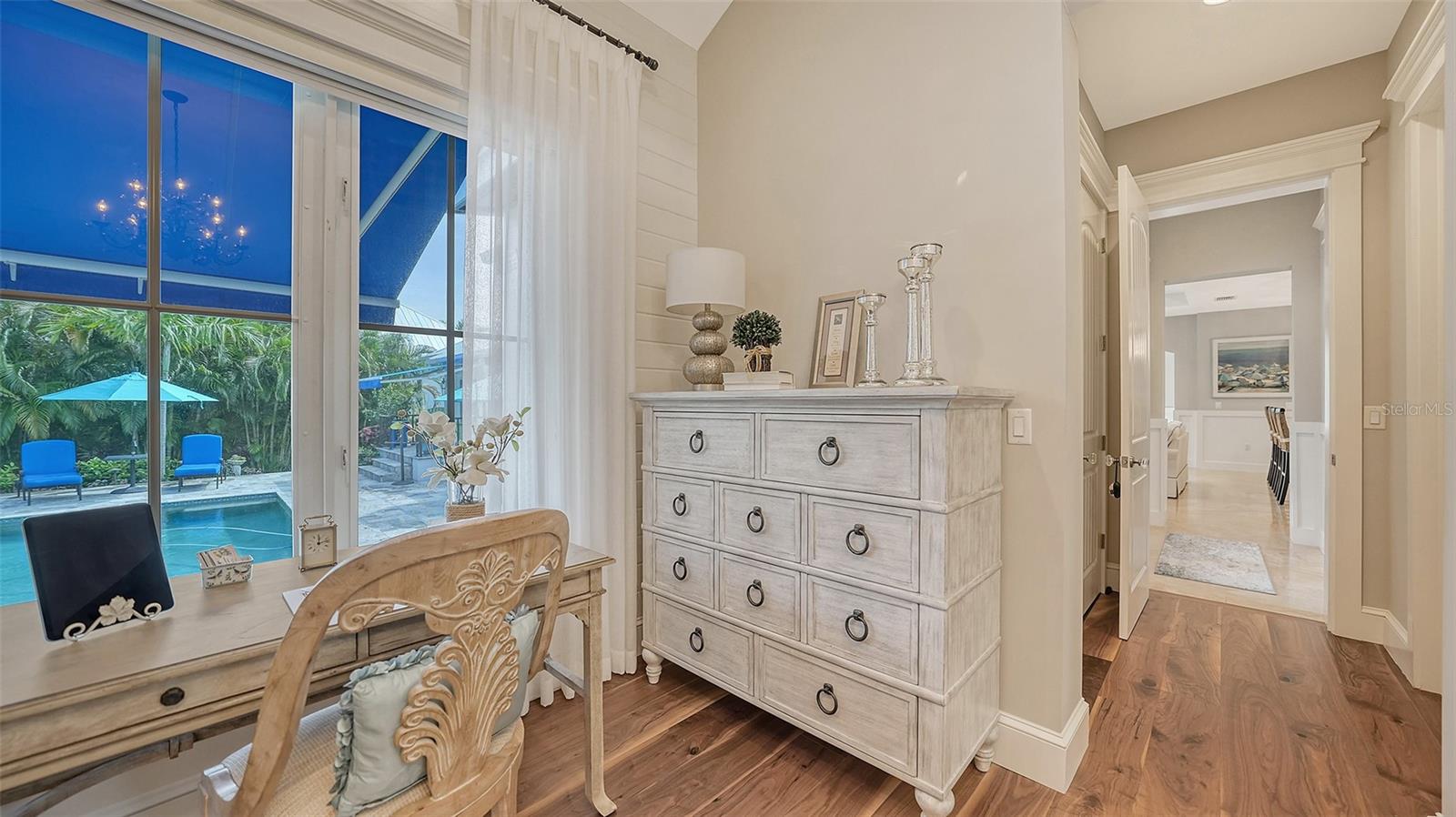 COLLIER WALKER - Residential