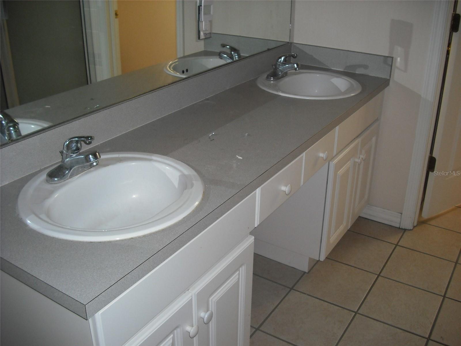 CRISTINA PH III UNIT 3 - Residential Lease
