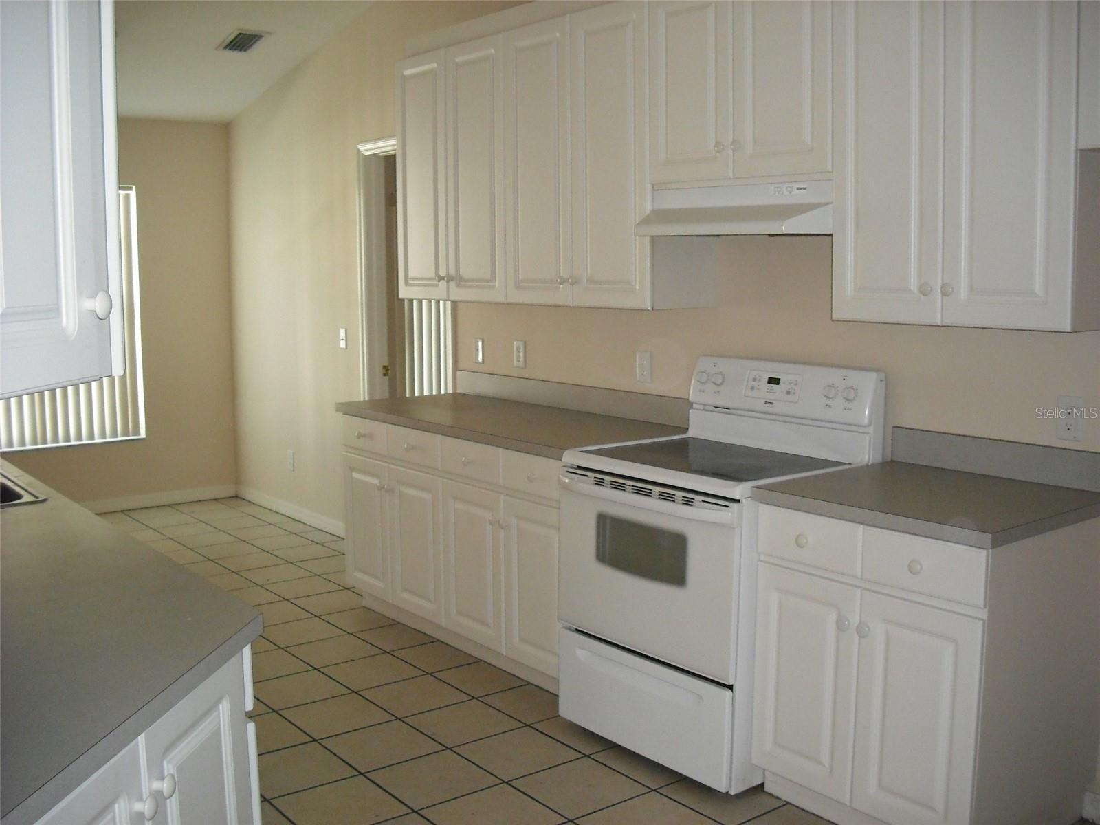 CRISTINA PH III UNIT 3 - Residential Lease