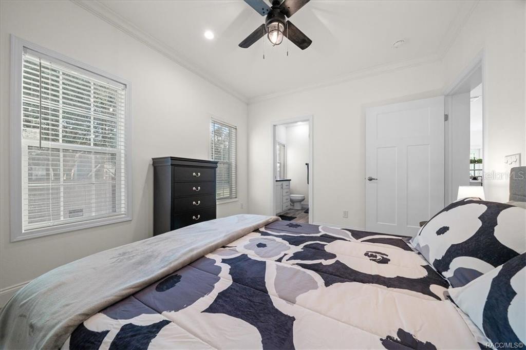 RIVER BEND UNIT 06 - Residential