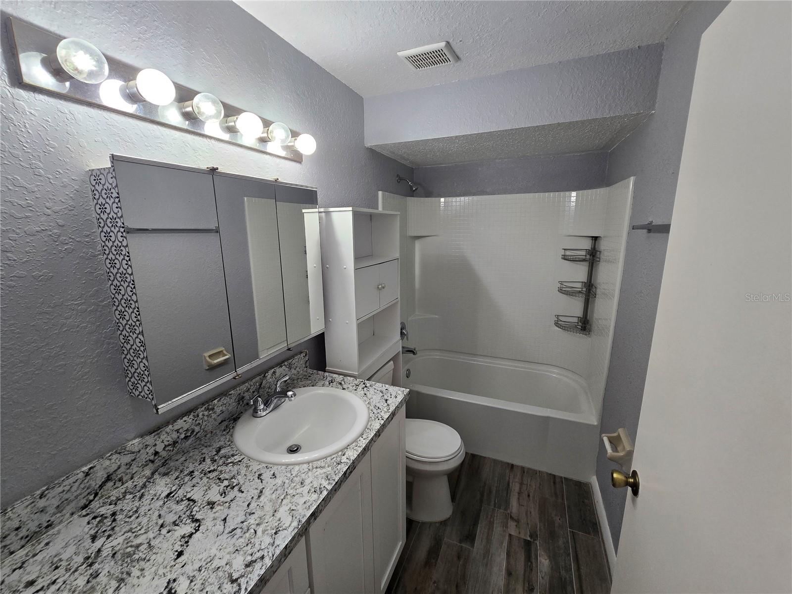 IMAGES CONDO - Residential