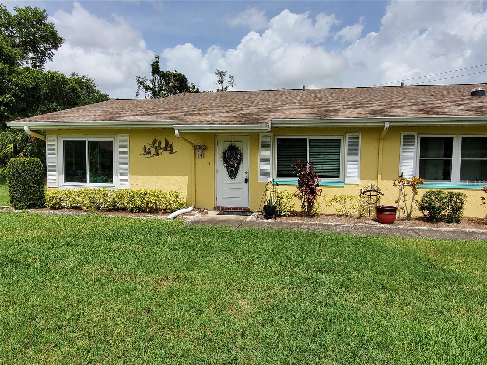 1907 CANTERBURY LANE 14
