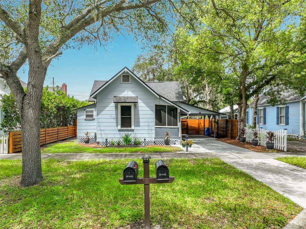 Photo of 306 S Elm Avenue, Sanford, FL 32771 (MLS # O6423664)