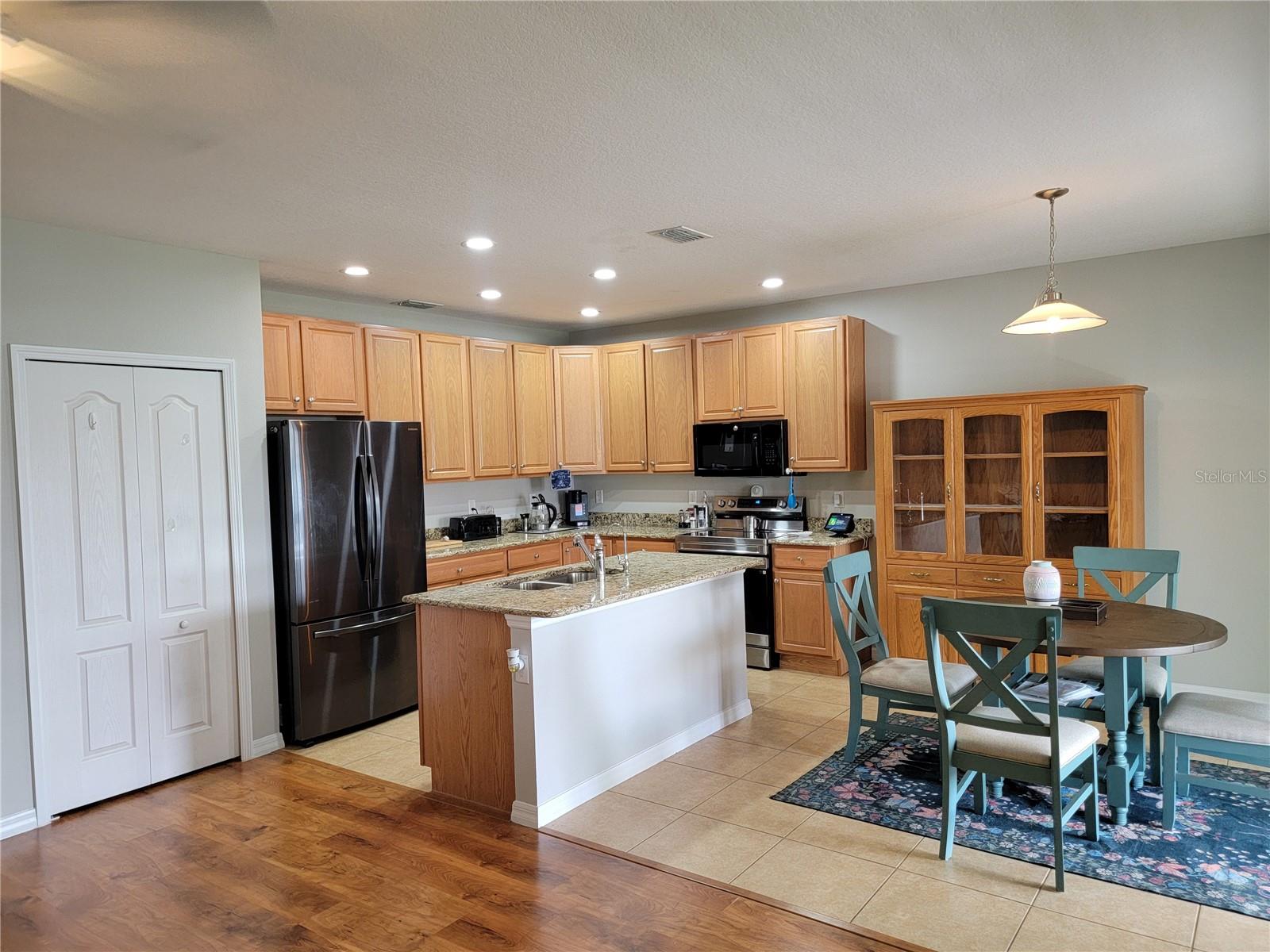 BERKLEY RDG PH 03 - Residential