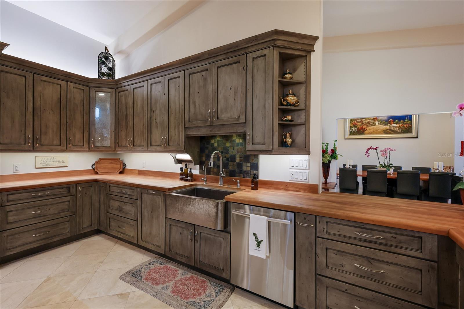 LAMBETH ACRES - Residential