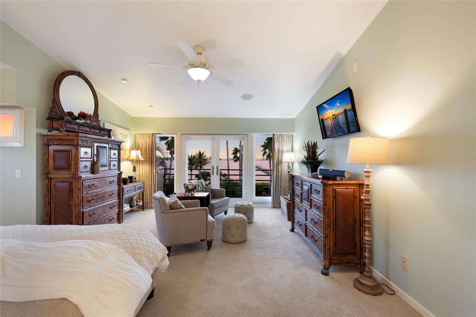 LAMBETH ACRES - Residential