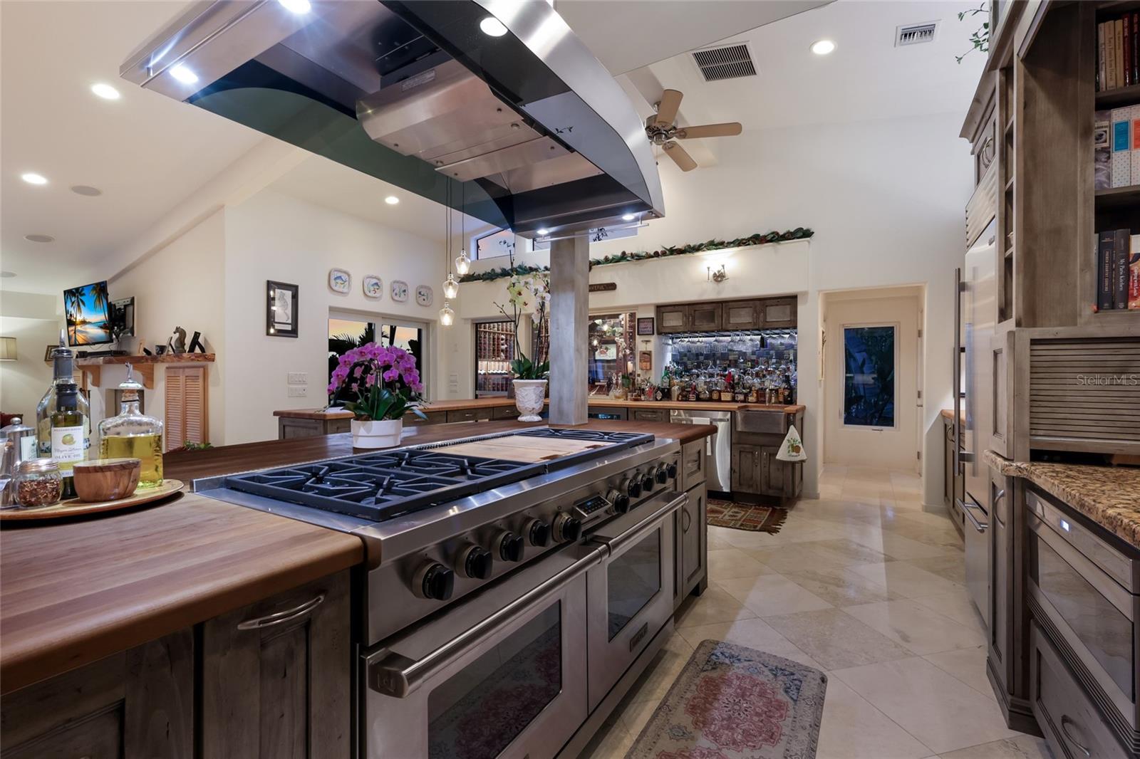 LAMBETH ACRES - Residential