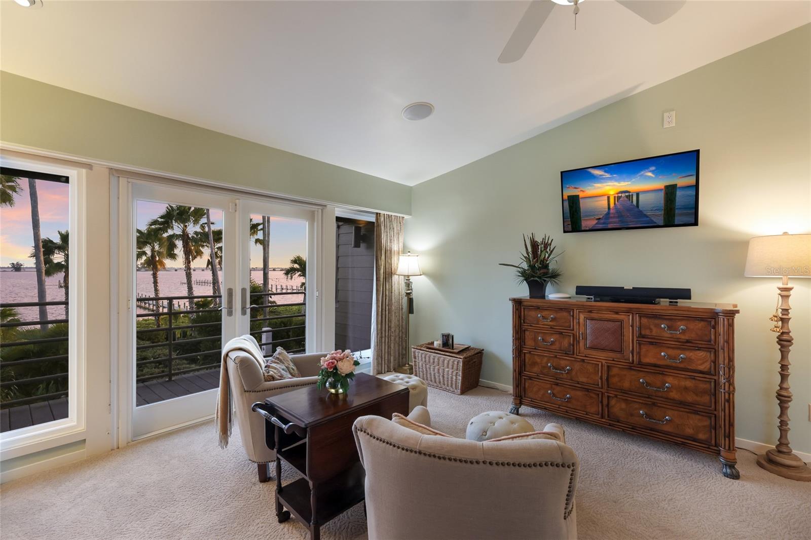 LAMBETH ACRES - Residential