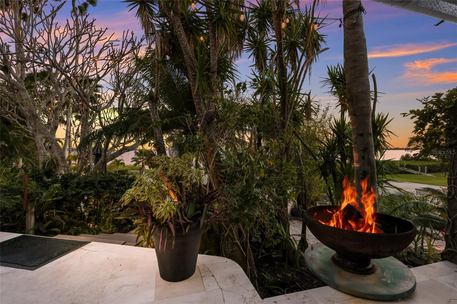 LAMBETH ACRES - Residential