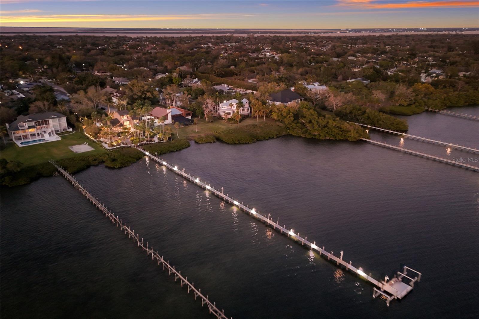 LAMBETH ACRES - Residential