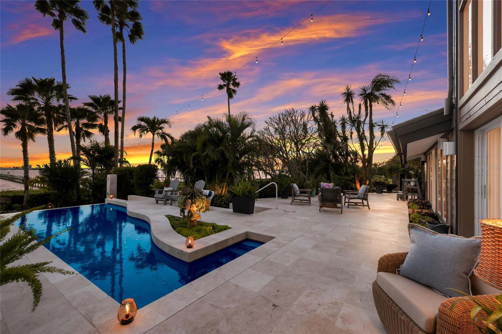 LAMBETH ACRES - Residential