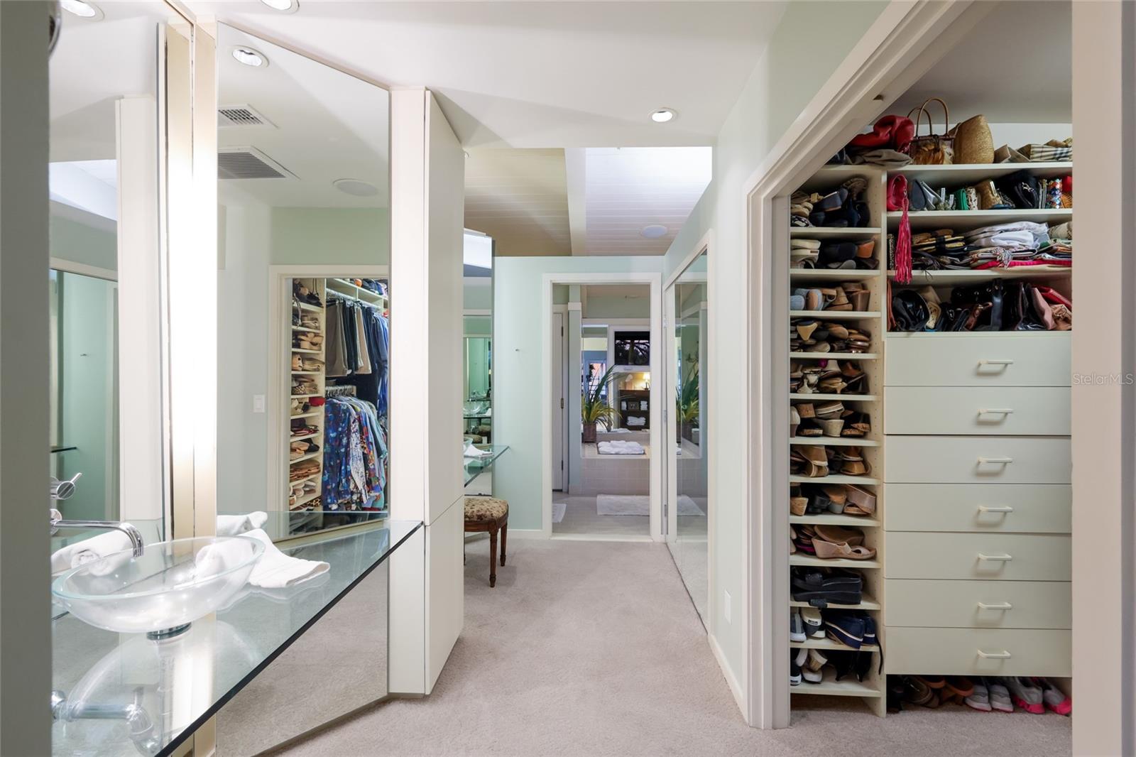 LAMBETH ACRES - Residential