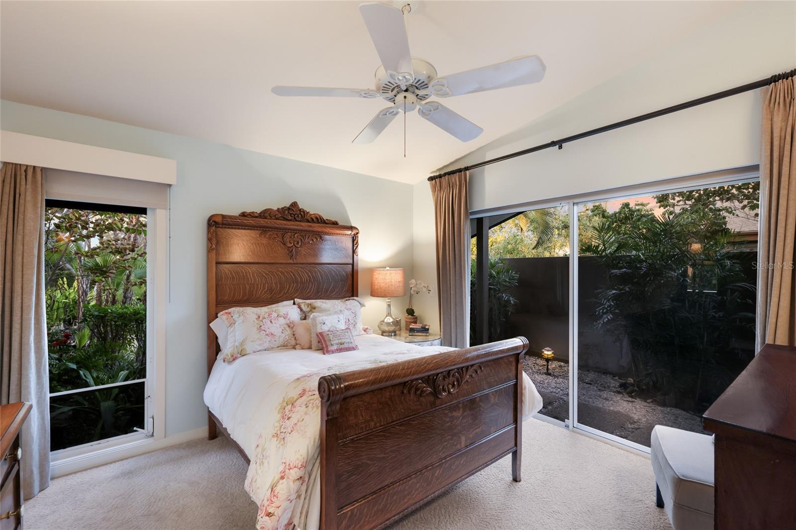 LAMBETH ACRES - Residential