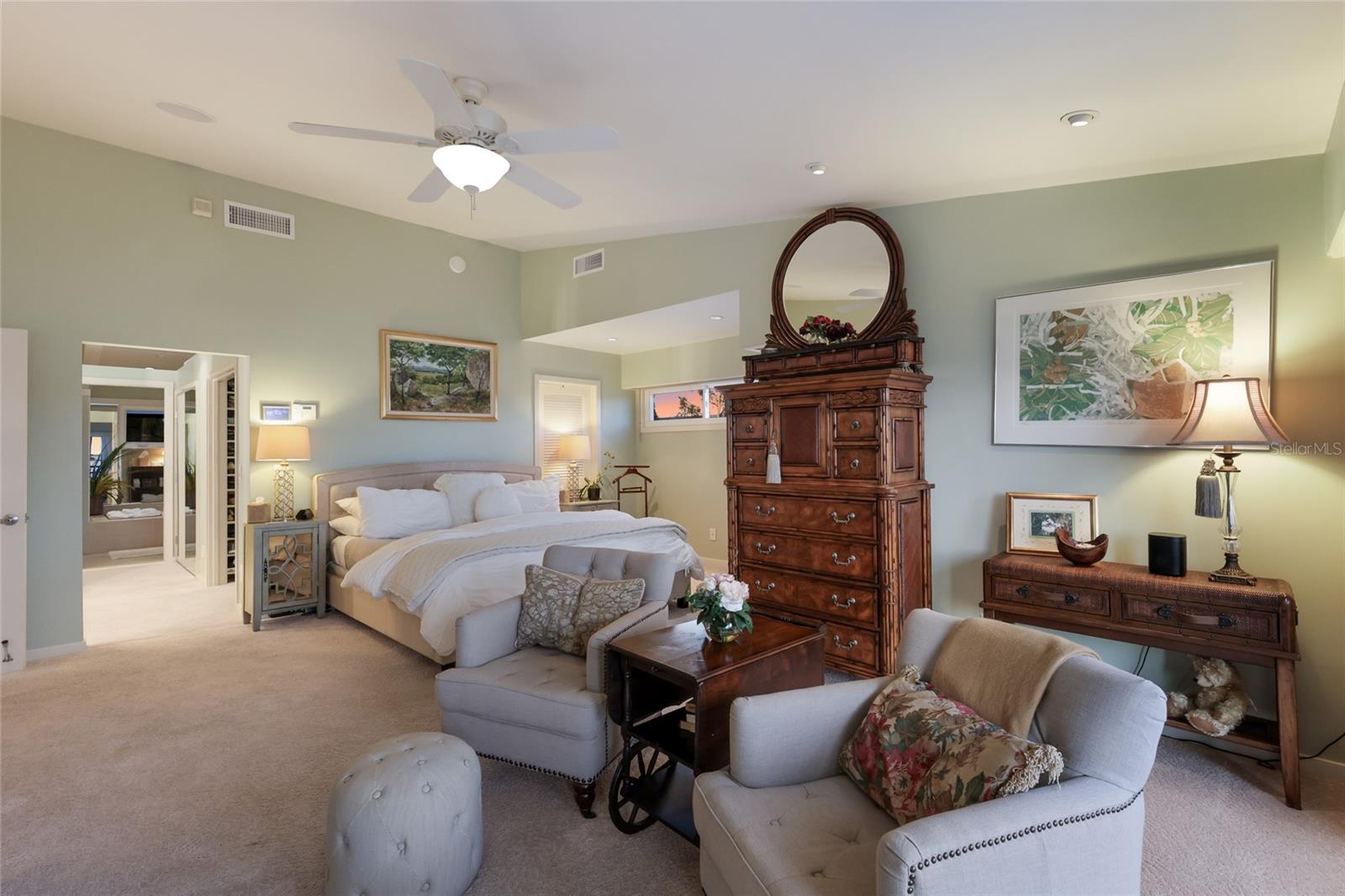 LAMBETH ACRES - Residential