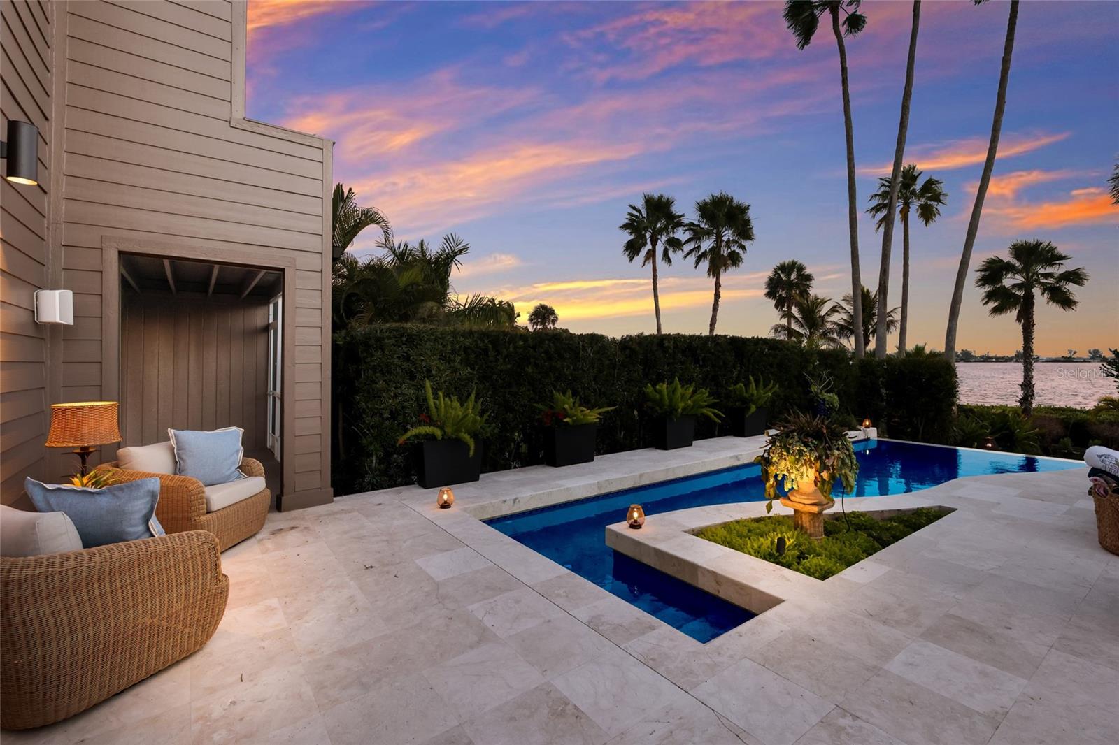 LAMBETH ACRES - Residential