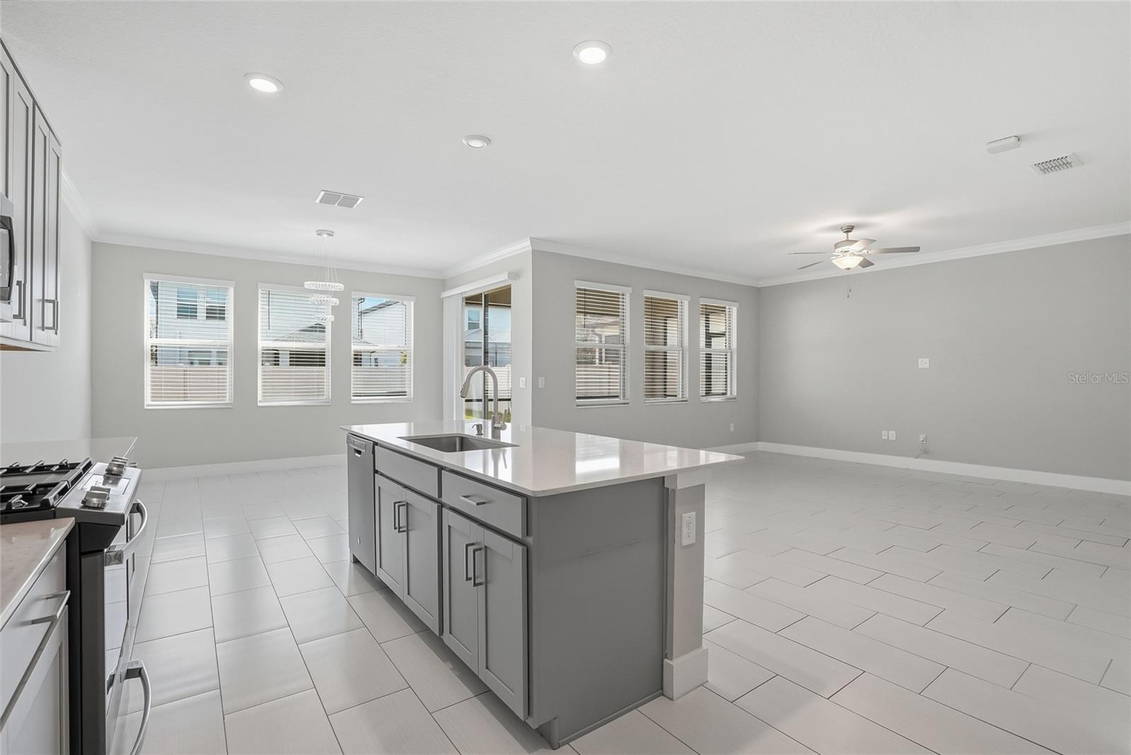 MITCHELL 54 WEST PH 2 - Residential