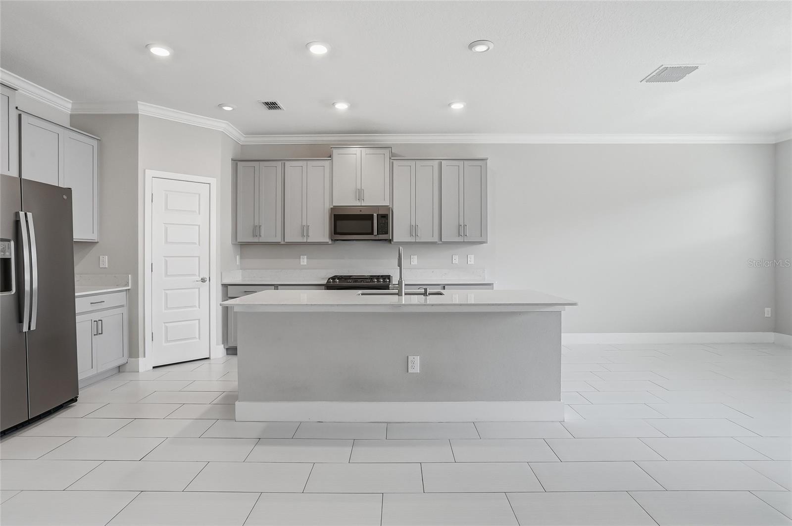 MITCHELL 54 WEST PH 2 - Residential