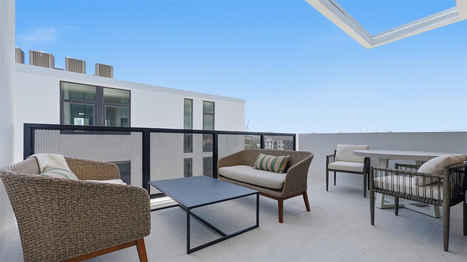 430 KUMQUAT COURT 510