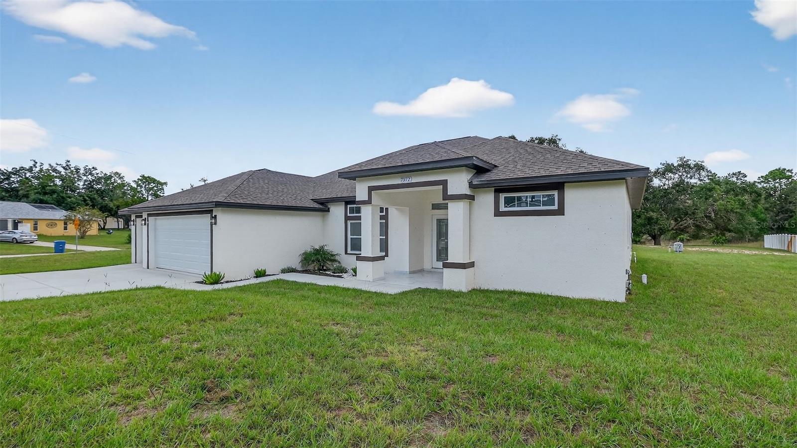 ROYAL HIGHLANDS - Residential
