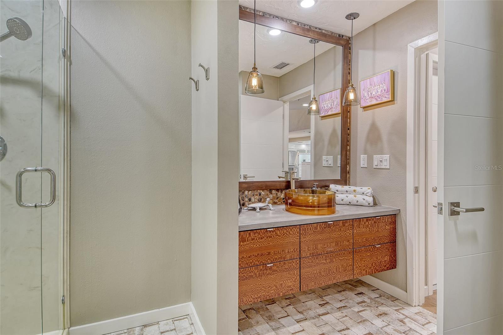 WINDING OAKS - Residential