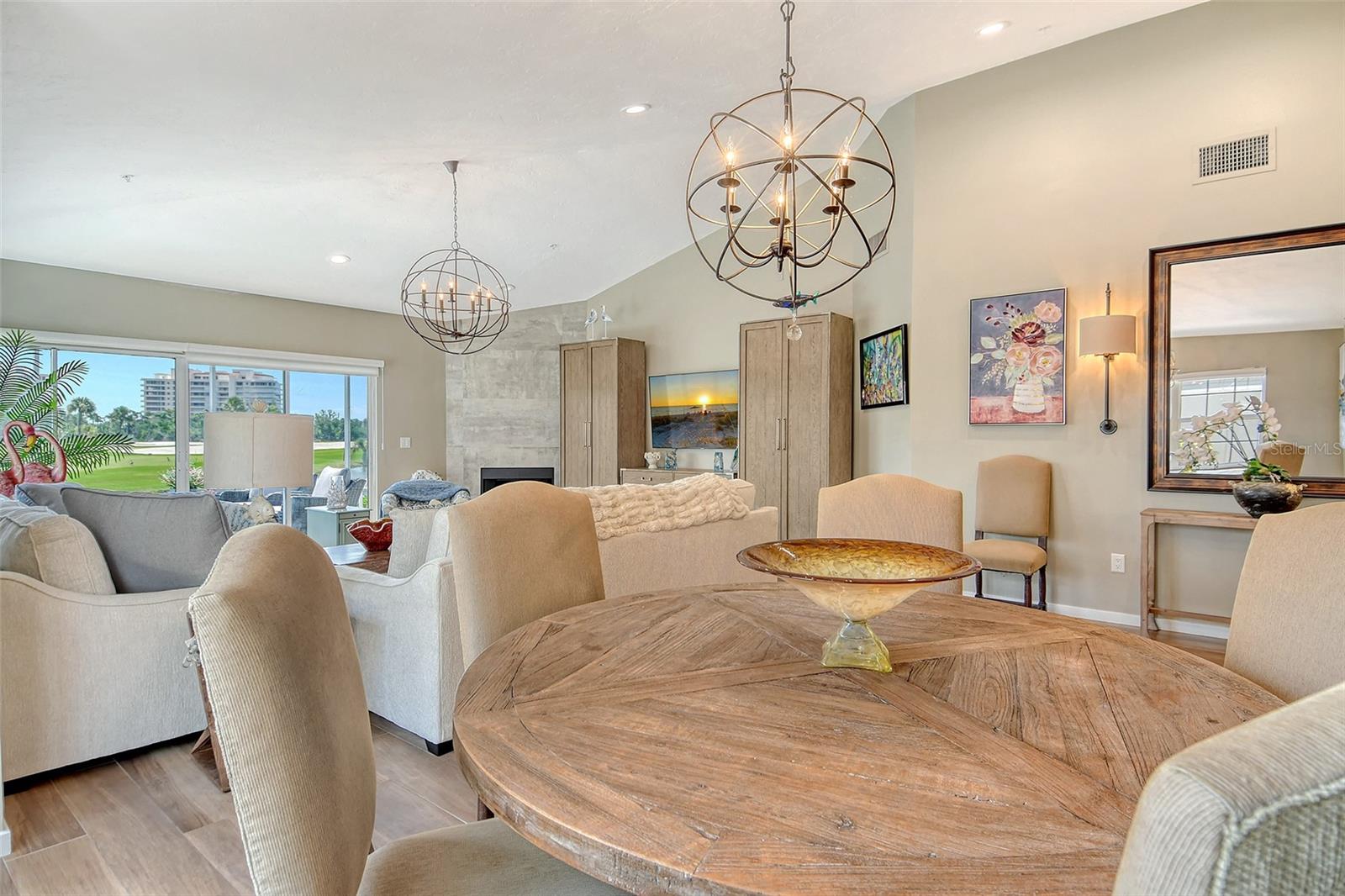 WINDING OAKS - Residential