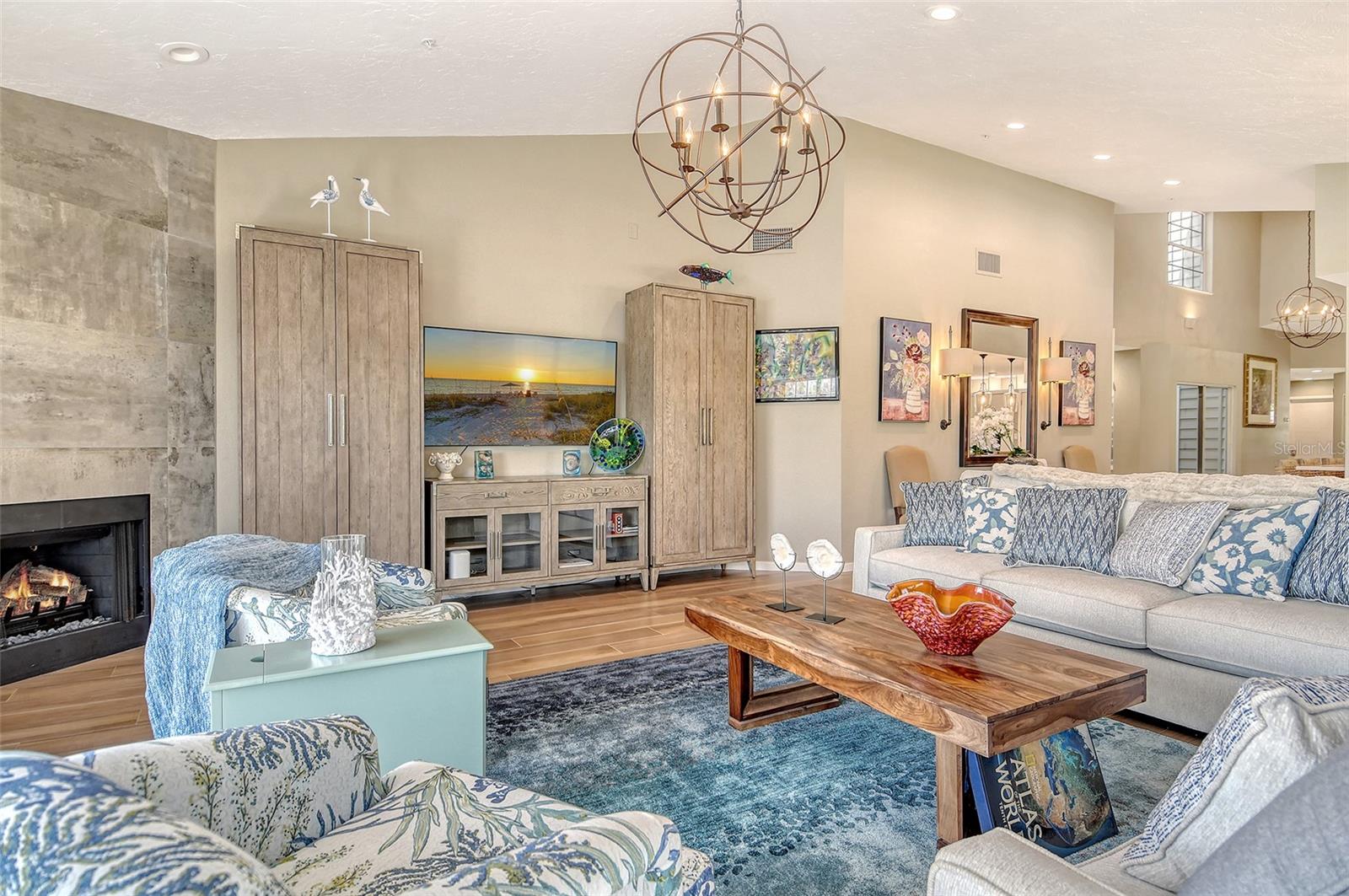 WINDING OAKS - Residential