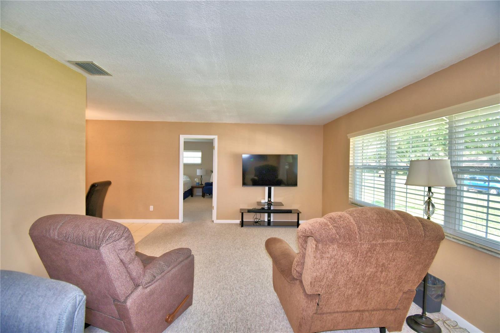 LAKE THOMAS WOODS - Residential