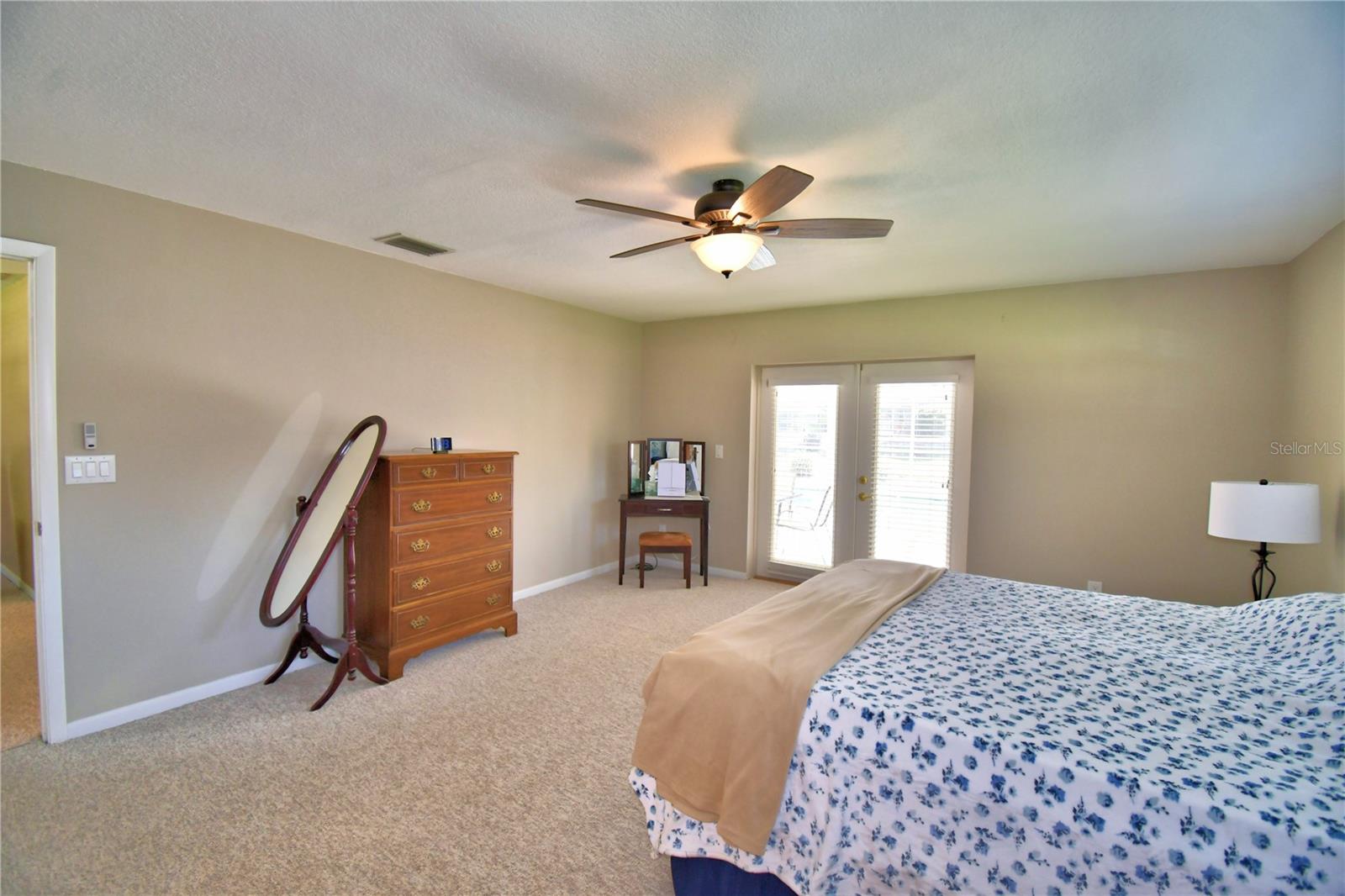 LAKE THOMAS WOODS - Residential