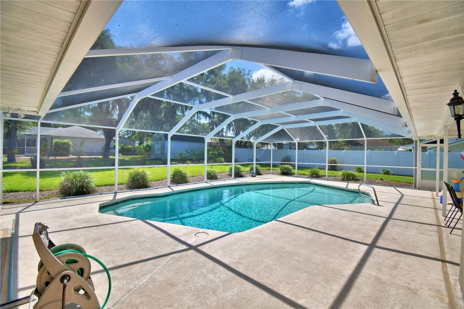 LAKE THOMAS WOODS - Residential
