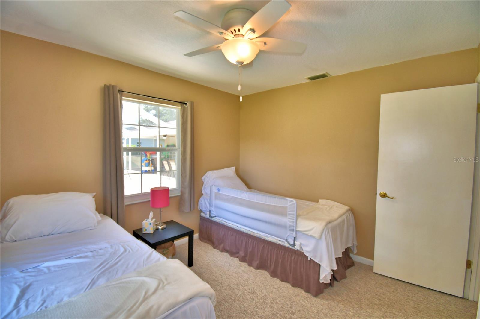 LAKE THOMAS WOODS - Residential
