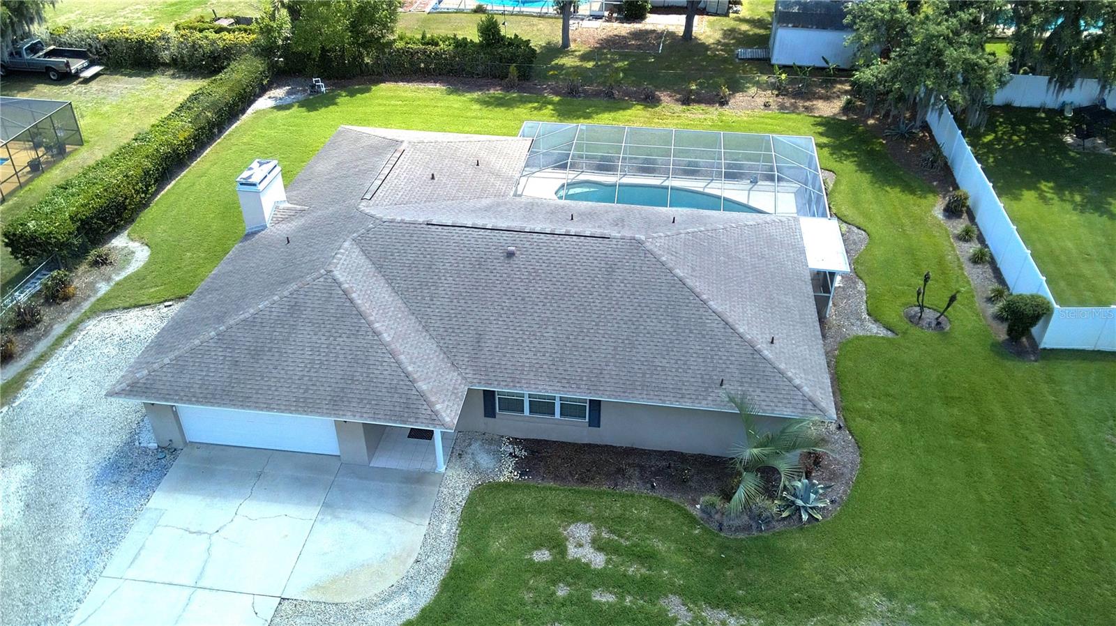 LAKE THOMAS WOODS - Residential