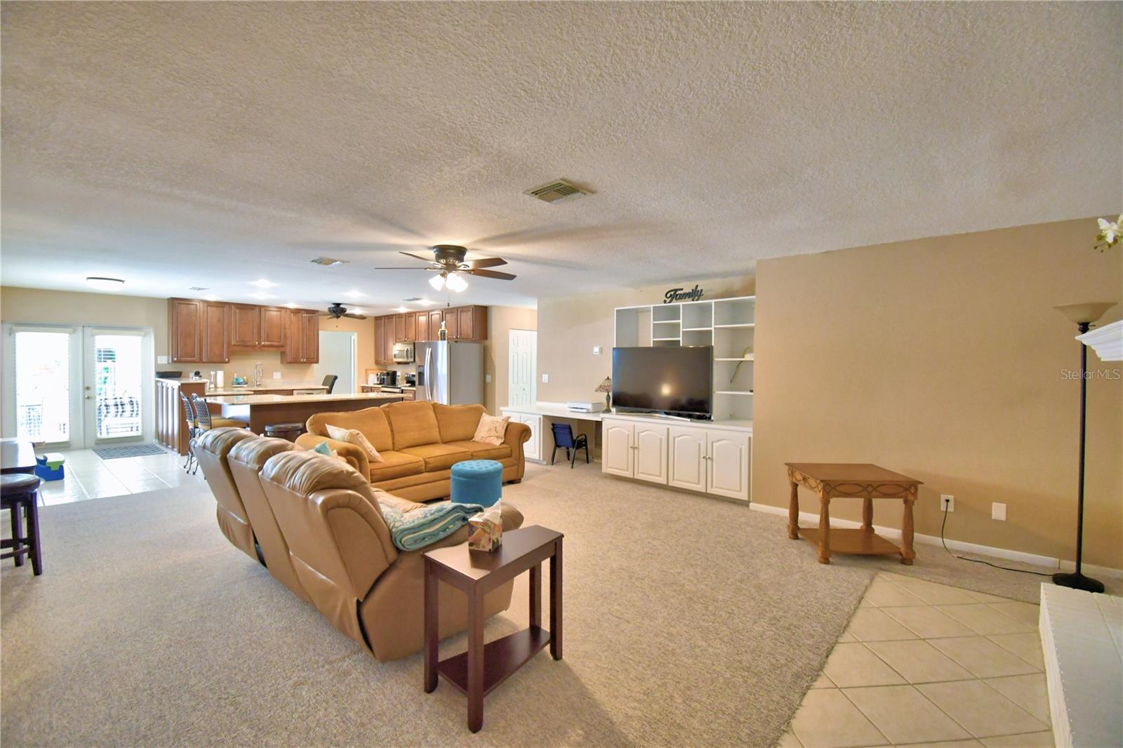LAKE THOMAS WOODS - Residential
