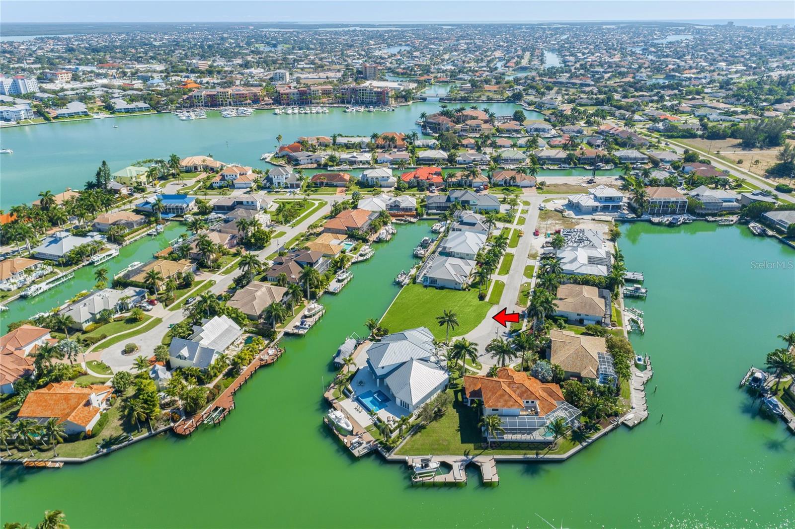 674 CAMEO COURT