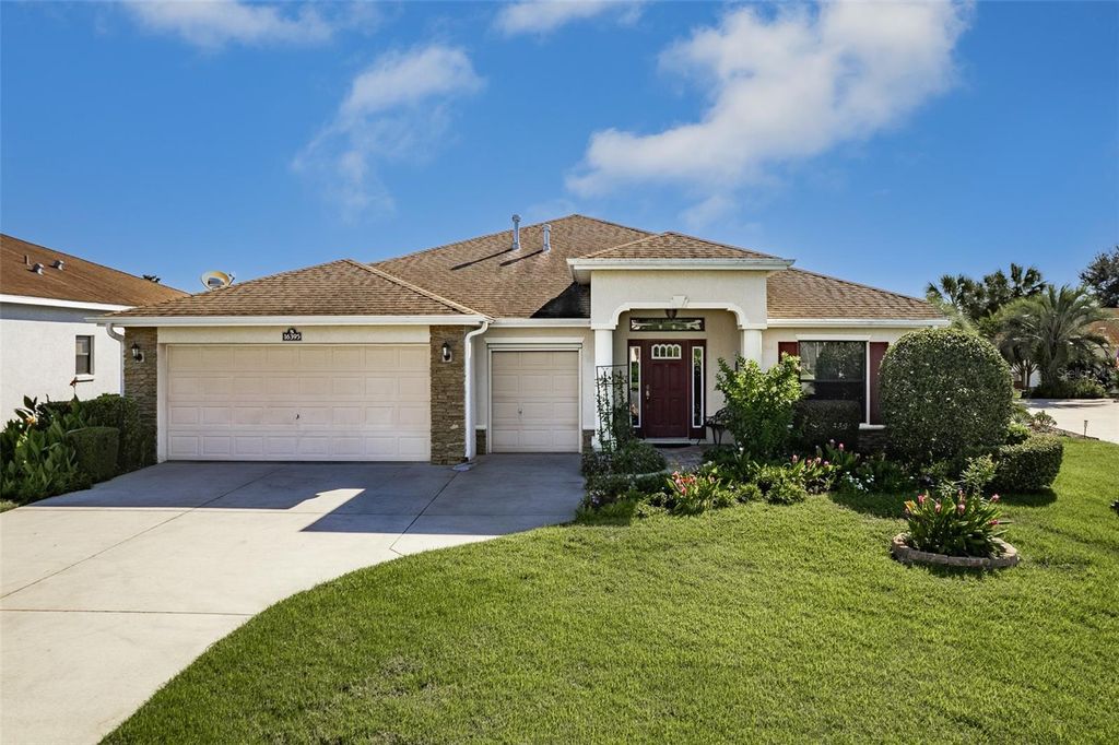 Photo of 16395 SW 14th Court, Ocala, FL 34473 (MLS # OM711535)